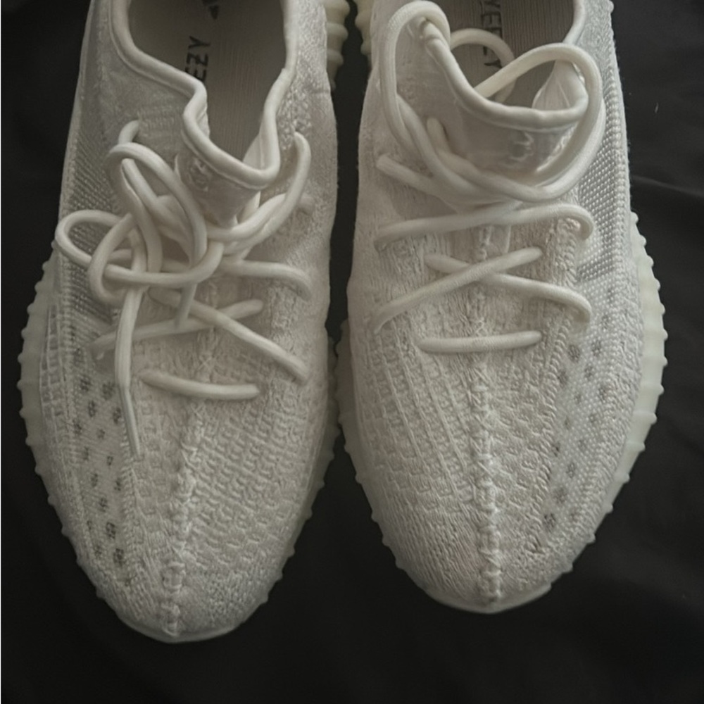Yeezy boost - Picture 3 of 3